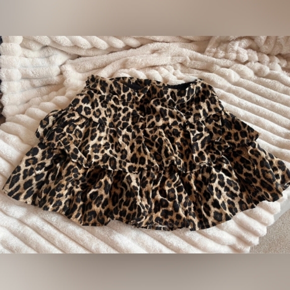 Leopard Print Ruffle Skirt - Picture 2 of 3